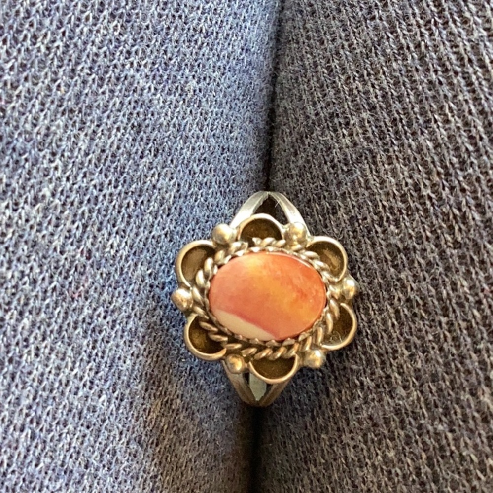 Ring Native American Spiny Oyster shell sterling silver Unworn  7 1/4